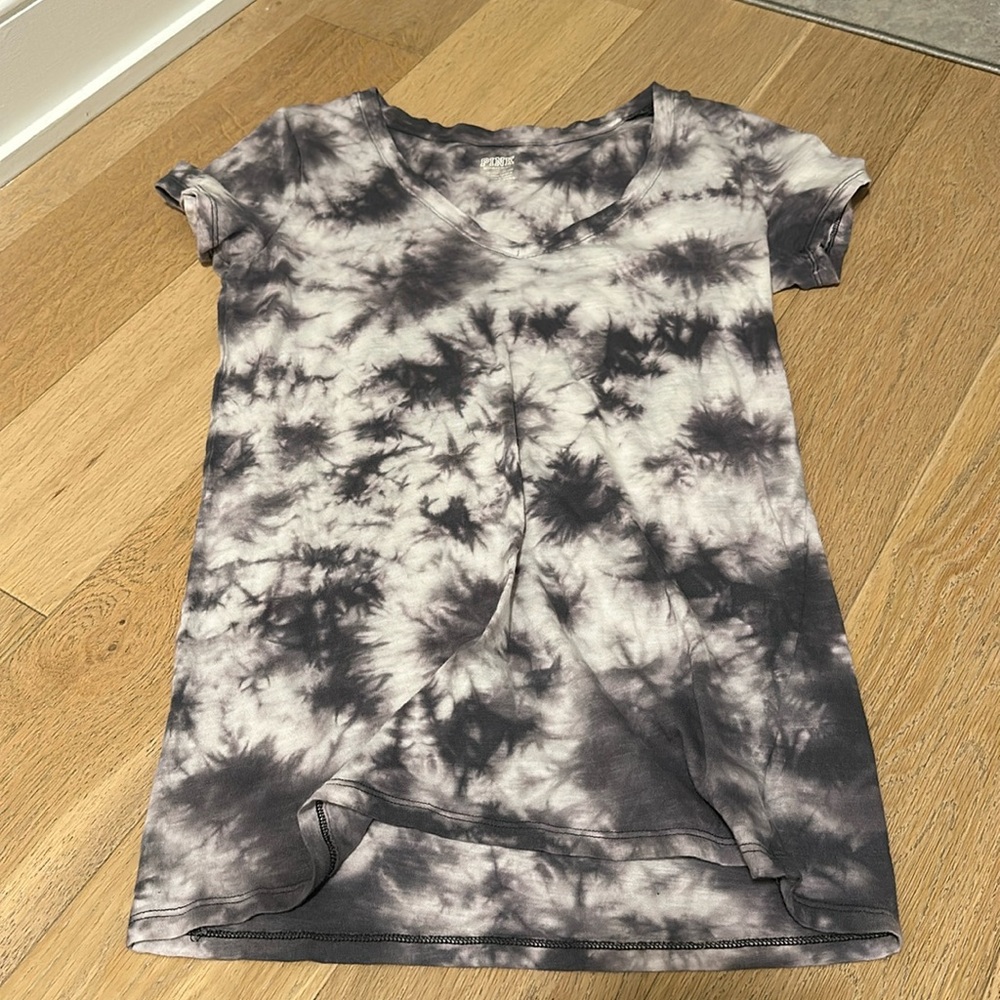 Pink vs short sleeve tye dye shirt